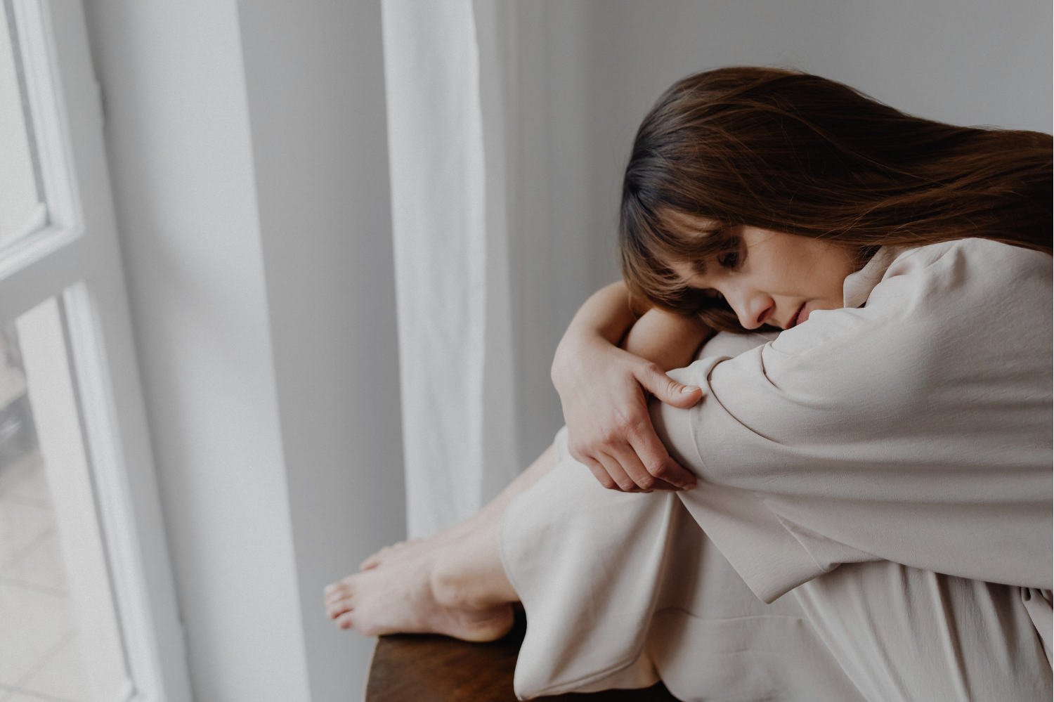 The Difference Between PMS and PMDD (And How to Tell Which One You’re Dealing With)
